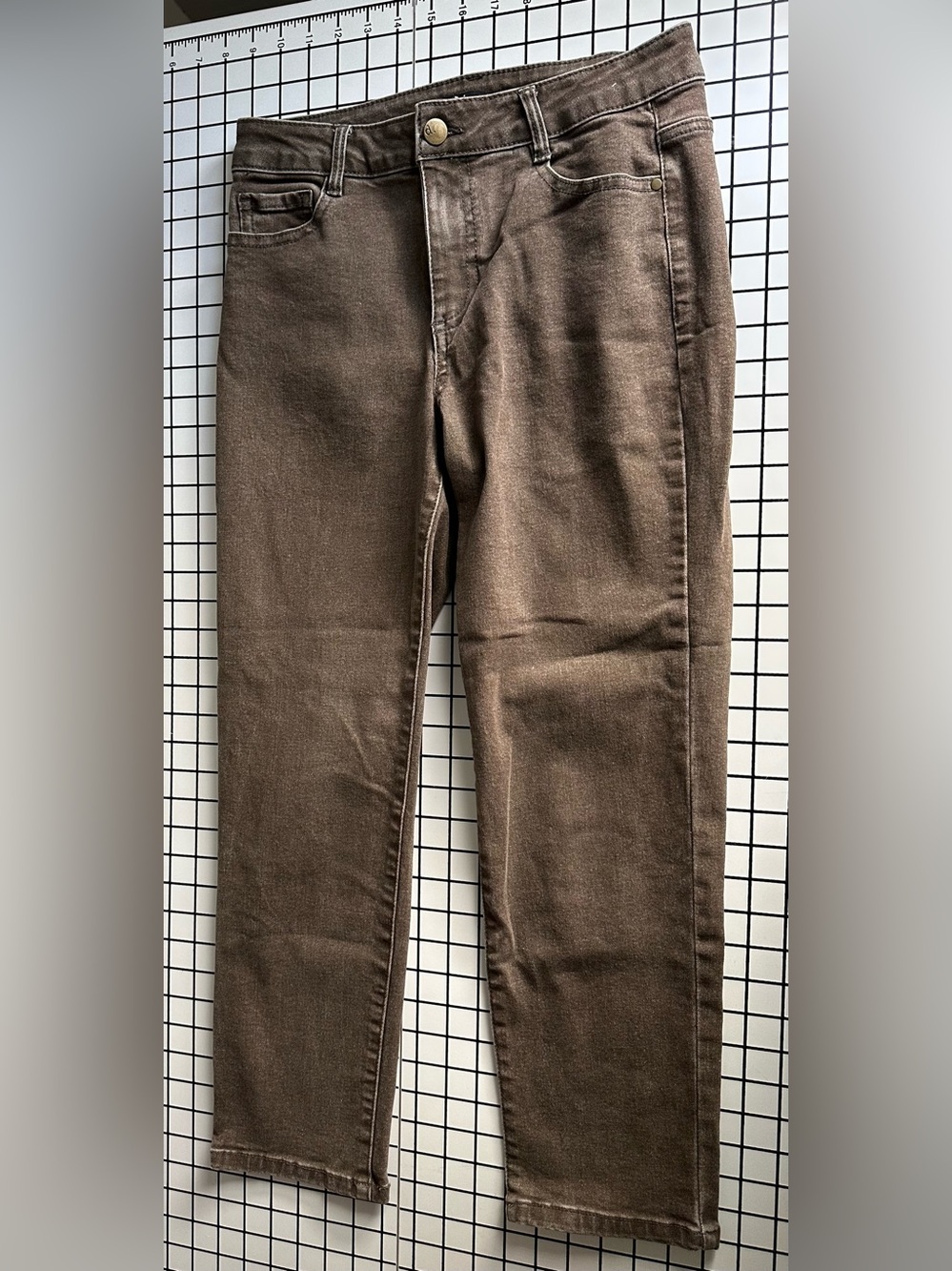 d. jeans "Comfort Fit" Cropped Straight-Leg Jeans